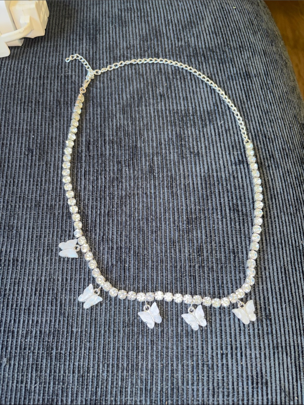 18-Crystal Butterfly Choker Necklace in Silver and White